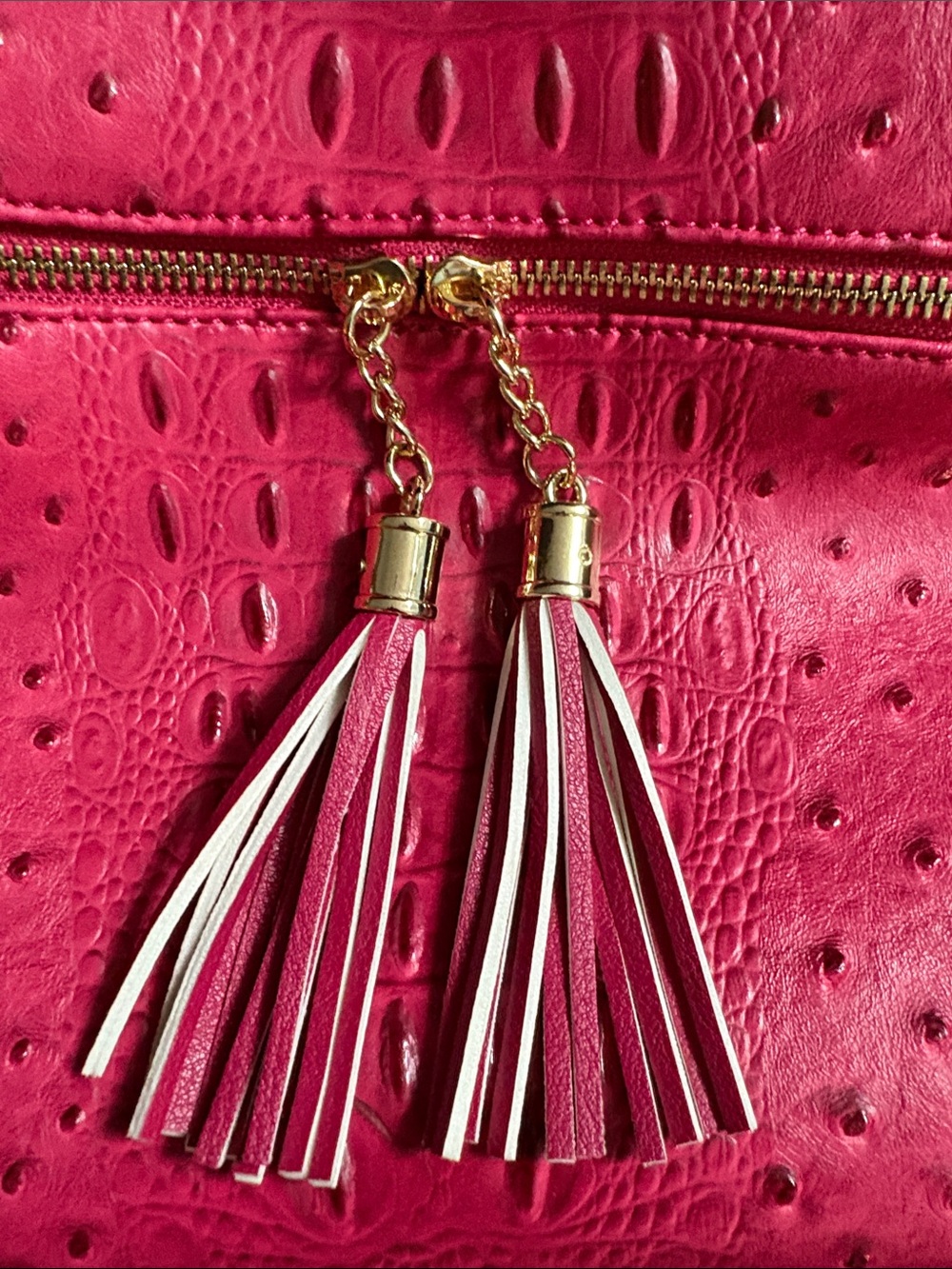 NWOT Hot Pink Faux Ostrich Crossbody Bag with Tassel Accent - Picture 5 of 10